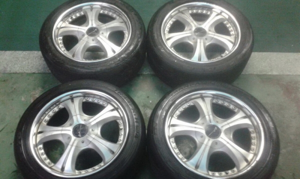 ขายล้อ6รูญี่ปุ่นแนวVip4x4ขอบ18"6รู139.7กว้าง8.5off25ล้อ2ชิ้น฿13500