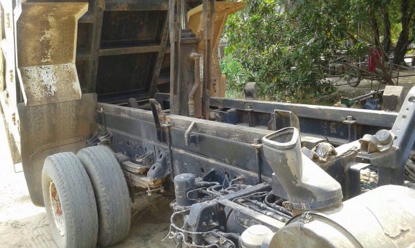 **770,000 บ.ต่อรอง///6ล้อHINO-JO8C** ขาย HINO-210 6ล้อดั้มดิน5คิว HINO FD2JJB JO8C-210HP รถประกอบ เครื่องเดิมเกียร์เดิม JO8Cยอดนิม เครื่องแน่น แห้ง แรงดี เกียร์ดี ไม่หลุด ช่วงล่างใหญ่ Fหน้า-หลัง คัสซีดี มีเก็บมา1จุดตามรูป กระบะดั้มเหล็ก5ตัน3.60ม.ยิงหน้า ส