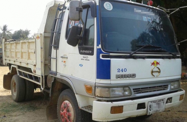 **770,000 บ.ต่อรอง///6ล้อHINO-JO8C** ขาย HINO-210 6ล้อดั้มดิน5คิว HINO FD2JJB JO8C-210HP รถประกอบ เครื่องเดิมเกียร์เดิม JO8Cยอดนิม เครื่องแน่น แห้ง แรงดี เกียร์ดี ไม่หลุด ช่วงล่างใหญ่ Fหน้า-หลัง คัสซีดี มีเก็บมา1จุดตามรูป กระบะดั้มเหล็ก5ตัน3.60ม.ยิงหน้า ส