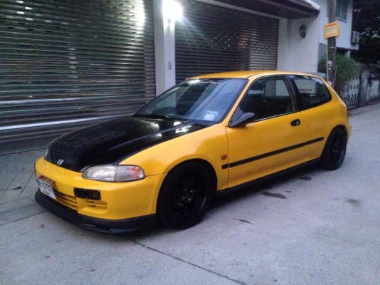 รถบ้าน CIVIC 3Dr ซิ้งๆสวยๆเครื่อง V-tec เกียร์ธรรมดา แก๊สหัวฉีด+น้ำมัน ใครมองหาอยู่ไม่ผิดหวังครับ