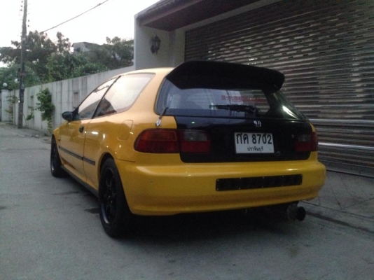 รถบ้าน CIVIC 3Dr ซิ้งๆสวยๆเครื่อง V-tec เกียร์ธรรมดา แก๊สหัวฉีด+น้ำมัน ใครมองหาอยู่ไม่ผิดหวังครับ