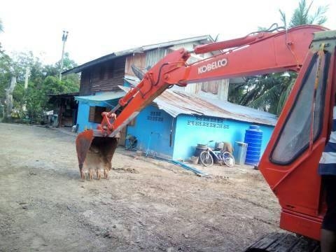 ***ขายแล้วครับขอบคุณ Truck2hand ขาย แบคโฮ ราคาเบาๆ KOBELCO SK03 (มาร์ควัน) เทียบเท่า PC-60 เครื่องเดิม ปั้มนิ้ว เครื่องISUZU C240-74HP 4สูบ เครื่องดี แห้งดี แรง แน่น ปั้มดี แรง ทำงานดี เร็วดี บูมอาร์มดี มีปะมีดามบ้าง บุ้งกี๋ดี บูท/สลัก ดี