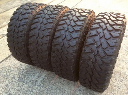 Mud-terrain Maxxis Bighorn MT-764 ขนาด 265 75 r16 สวย Mud-terrain Maxxis Bighorn MT-764 ขนาด 265 75 r16 สวย