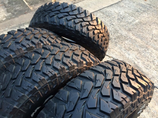 Mud-terrain Maxxis Bighorn MT-764 ขนาด 265 75 r16 สวย Mud-terrain Maxxis Bighorn MT-764 ขนาด 265 75 r16 สวย