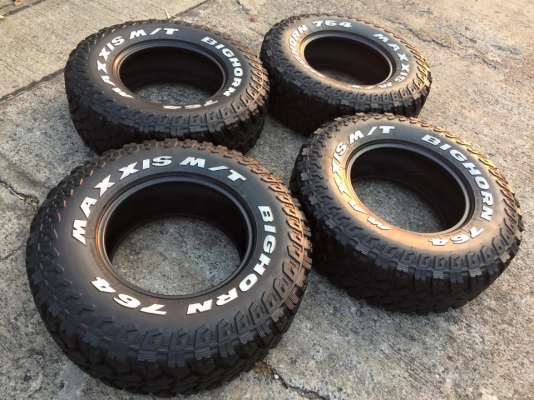 Mud-terrain Maxxis Bighorn MT-764 ขนาด 265 75 r16 สวย Mud-terrain Maxxis Bighorn MT-764 ขนาด 265 75 r16 สวย