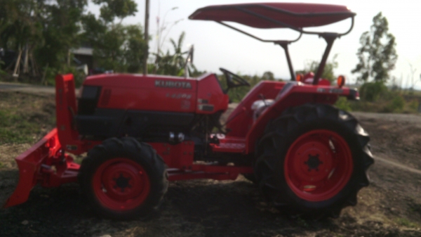 รถไถ L4508 รถไถ L4508