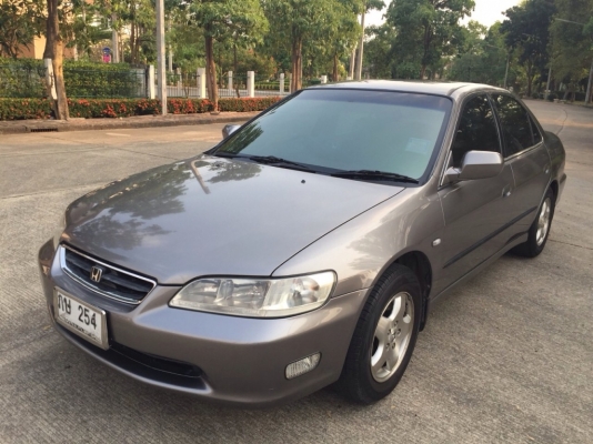 ปี2001 3.0VTEC ออโต้ ตัวนอก เบาะไฟฟ้า LPGหัวฉีด