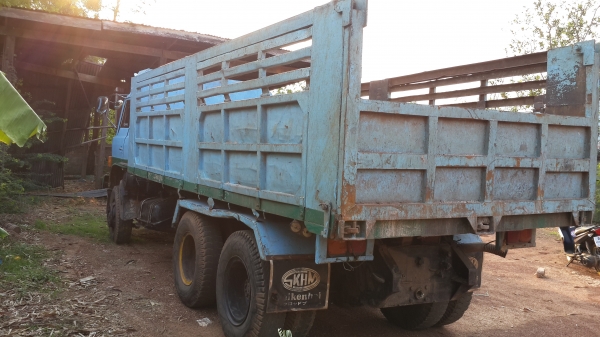 สิบล้อดั้ม SUMO 226 สองเพลา