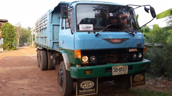 สิบล้อดั้ม SUMO 226 สองเพลา