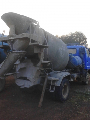 ขายรถโม่ปูน  ไม่มีทะเบียน สภาพดี