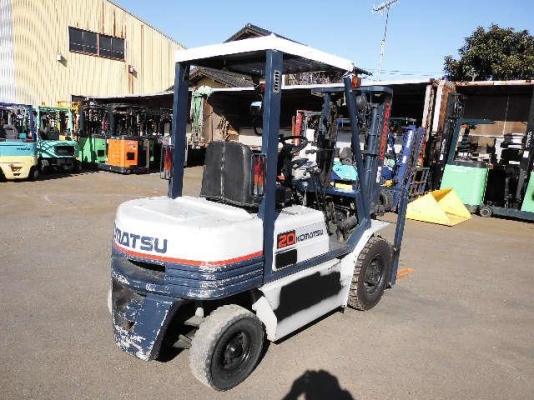 ขายรถโฟล์คลิฟท์มือสอง KOMATSU รุ่น FG20-11 ราคา 145,000 บาท นำเข้าจากประเทศญี่ปุ่น 100\% ไม่เคยใช้งานในประเทศไทย