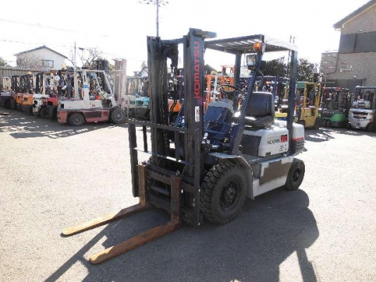 ขายรถโฟล์คลิฟท์มือสอง KOMATSU รุ่น FG20-11 ราคา 145,000 บาท นำเข้าจากประเทศญี่ปุ่น 100\% ไม่เคยใช้งานในประเทศไทย