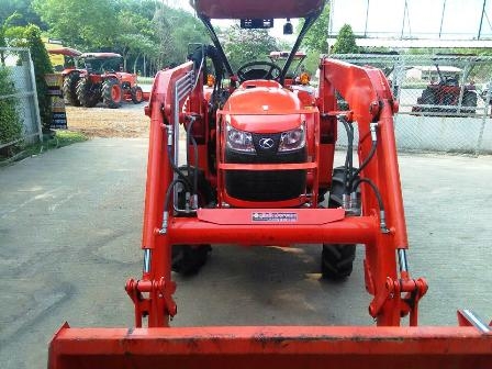 ขายรถไถ Kubota L3608(4WD) พร้อมบุ้งกี๋ รถใช้งาน73ชั่วโมง