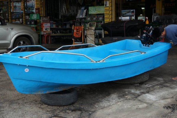 เรือขายแล้วครับ เหลือแต่เครื่อง ใครสนใจบ้าง ส่งฟรีถึงบ้านเลย