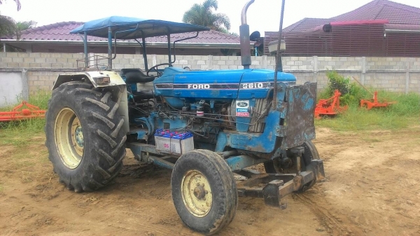 ขายรถไถ FORD 6610 เพลาเดียว สภาพดีพร้อมใช้ อุปกรณ์มีดันหน้าและผานพรวน
