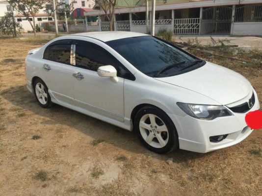Honda Civic ปี12  (รถหลุดจำนำ)