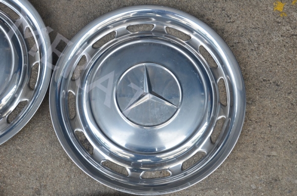 ขายฝาครอบล้อ toyota rn30 สภาพเกือบใหม่ 1 ชุด Benz 14 นิ้ว 1 ชุด ขายฝาครอบล้อ toyota rn30 สภาพเกือบใหม่ 1 ชุด Benz 14 นิ้ว 1 ชุด