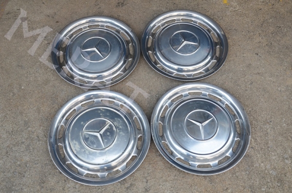 ขายฝาครอบล้อ toyota rn30 สภาพเกือบใหม่ 1 ชุด Benz 14 นิ้ว 1 ชุด ขายฝาครอบล้อ toyota rn30 สภาพเกือบใหม่ 1 ชุด Benz 14 นิ้ว 1 ชุด