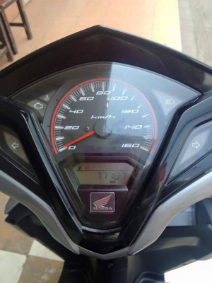 Honda Click 125 i สีขาวเทา รุ่น tune up รถสวยจริง สภาพดีมากๆ Honda Click 125 i สีขาวเทา รุ่น tune up รถสวยจริง สภาพดีมากๆ