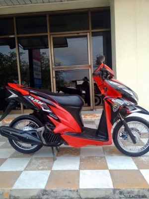 Honda Click 125 i ลาย Street รถสวยวิ๊งมากๆ ดูดีมีสไตล์ คุ้มค่าประหยัดน้ำมัน 27000 บาท Honda Click 125 i ลาย Street รถสวยวิ๊งมากๆ ดูดีมีสไตล์ คุ้มค่าประหยัดน้ำมัน 27000 บาท