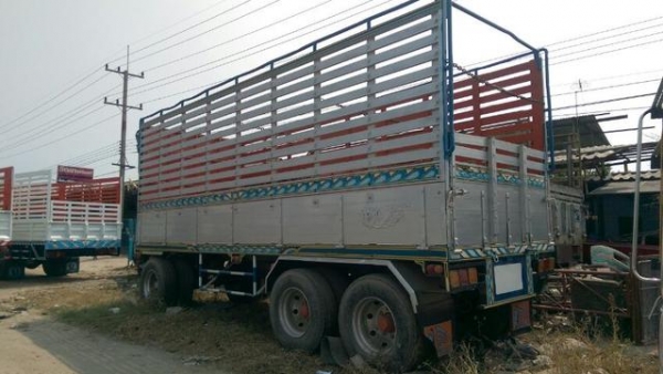 Maga 12 ล้อปี 46 เครื่อง 335 แรงเพลาเดียว ไม่ดัมพ์ กระบะมิเนียมทั้งลูก รถสวยลองขับได้ก่อนตัดสินใจ