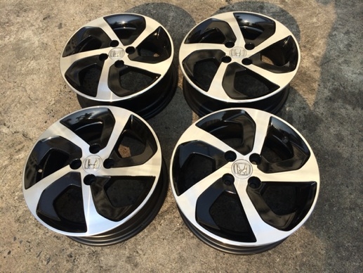 ขายล้อแม็ก New City ขอบ 15 ทำสีดำ ปัดหน้าเงามาใหม่