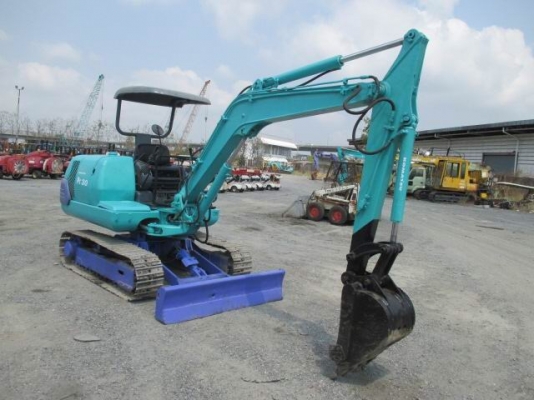 ขายรถขุด  Komatsu.  Pc  30-7 E. แทรคเหล็ก เก่านอกจากญี่ปุ่นมีเอกสารแจ้งจำหน่าย