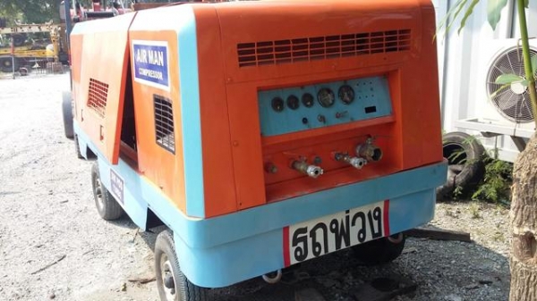 ปั๊มลมสกรู AIR MAN PDS 390 เครื่อง IZUSU