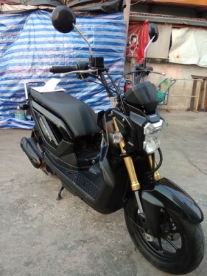 Honda Zoomer X คอมบายเบรก ตัวท็อป รถปี56 พร้อมเล่ม สวยๆครับ
