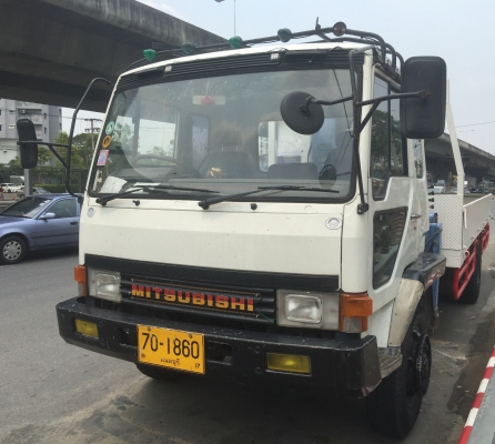 รถบรรทุก6ล้อ ติดเครน tanado 3.6ตัน พร้อมวิ่งงาน ขับดีมากสนใจสอบ