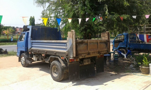 หกล้อ อีซูซุ NPR115แรง สั่งลุย ดั้มสามมิตรแท้ สภาพดีเดิมๆพร้อมลุย เล่มทะเบียนพร้อมโอน&hellip;ราคาต่อรองได้บริการขับส่งถึงบ้าน