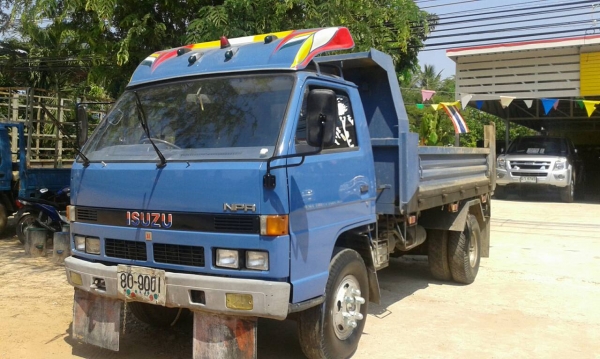 หกล้อ อีซูซุ NPR115แรง สั่งลุย ดั้มสามมิตรแท้ สภาพดีเดิมๆพร้อมลุย เล่มทะเบียนพร้อมโอน&hellip;ราคาต่อรองได้บริการขับส่งถึงบ้าน