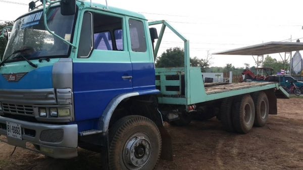 ขายรถบรรทุกแบ็คโฮ