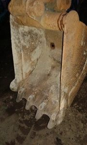 ขาย - รถขุด แบคโฮ pc40-6 komatsu เก่านอก แทรคยาง เฟรมสวย ไม่ผุ