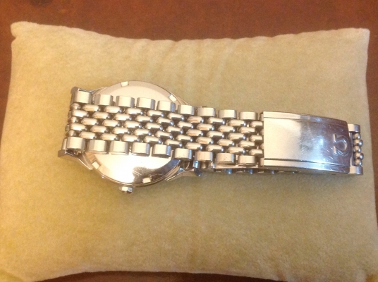 ขายนาฬิกาข้อมือชาย Vintage Omega ปี 1960 รุ่นยอดนิยมขาสิงห์ ของสะสมส่วนตัวเอาออกมาขาย