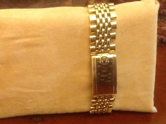 ขายนาฬิกาข้อมือชาย Vintage Omega ปี 1960 รุ่นยอดนิยมขาสิงห์ ของสะสมส่วนตัวเอาออกมาขาย