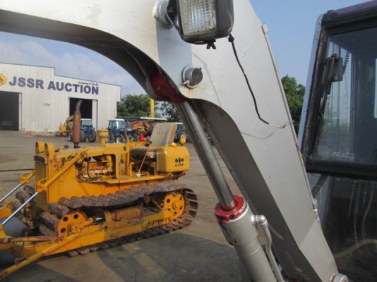 ขายรถขุดIHi.pc30เครื่องตัวใหม่ISUZU3สูบ..เก๋งกันฝน