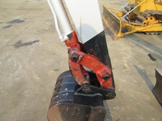 ขายรถขุดIHi.pc30เครื่องตัวใหม่ISUZU3สูบ..เก๋งกันฝน