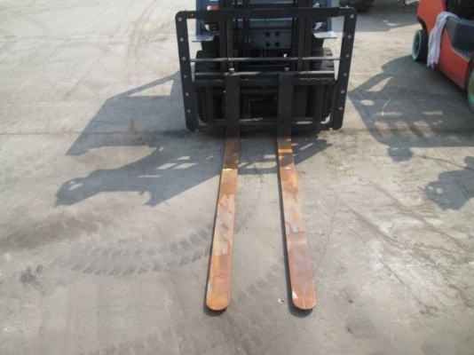 ขายโฟล์คลิฟท์ ยี่ห้อ TOYATA รุ่น 6FG-15 งาไสลด์ สวย พร้อมใช้งาน