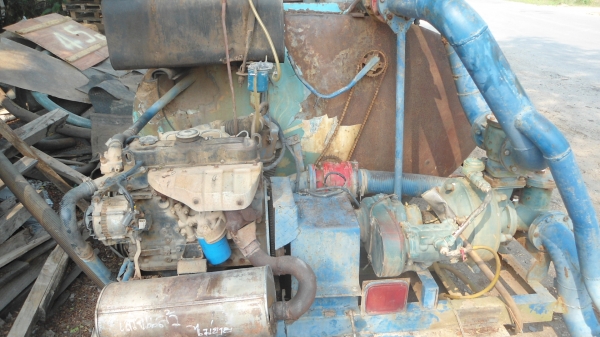 ถังน้ำพร้อมเครื่อง นิสสัน td 27  พร้อมอุปกรณ์ครบชุด  ถังน้ำ6000 ลิตร