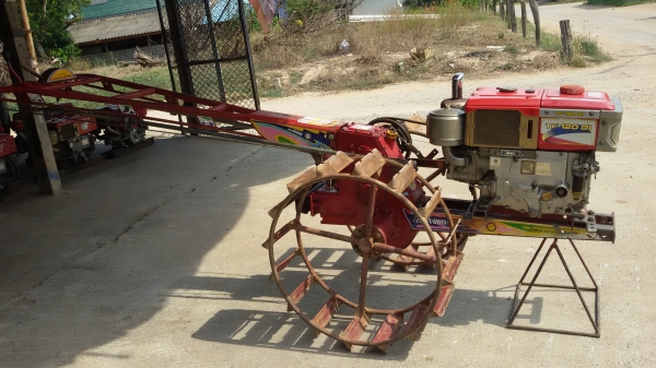 ขายเครื่องยันม้า120ดีไอ พร้อมโครงกระทิงแดงเคเอ็สสามเกีอร์ ราคา43000บาท จะชื้อแต่เครื่องก็ได้ราคา26000บาท จะชื้อแต่โครงก็ได้ราคา17000บาทครับรถอยู่ วังบัว อ คลองขลุง จ กำแพง โทร 0813655997 อำพร พาเจริญราคานี้ยังต่อลองได้อีกนะครับ