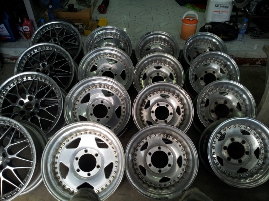 ล้อ CENTER LINE MADE IN U.S.A. กว้างๆราคาใหม่ทังชุดและแยก ล้อ CENTER LINE MADE IN U.S.A. กว้างๆราคาใหม่ทังชุดและแยก