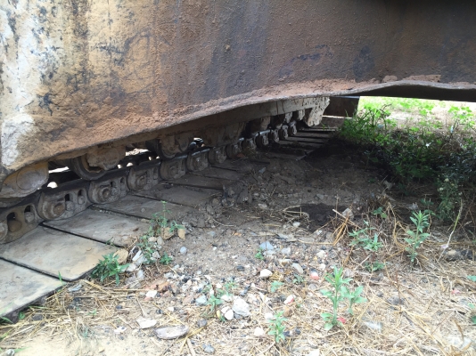 Pc200-5 คอนโทนสั้น ไฟฟ้ามีแต่ไม่ครบ เอวใหม่ แน่น ช่วงล่างใช้ได้...มีหัวคีบและบุ้งกีครบ....