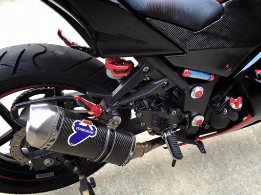 NINJA 250 ปี2010สภาพนางฟ้าแต่งเต็มๆราคาเพียง 79500 ลาย ลิมิเต็ด แท้ สีเดิมทั้งคัน