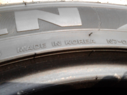 225/45R17 NEXEN N7000 ปี2012 มี 2 เส้น TEL.081-427-3941 225/45R17 NEXEN N7000 ปี2012 มี 2 เส้น TEL.081-427-3941