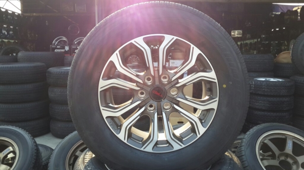 ล้อแม็ก TRDแท้ ขอบ18 พร้อมยางป้ายแดงบริสโตน ญี่ปุ่น ล้อแม็ก TRDแท้ ขอบ18 พร้อมยางป้ายแดงบริสโตน ญี่ปุ่น