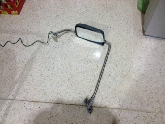 กระจกมองข้างรถตู้ปรับไฟฟ้าของเก่าญี่ปุ่นสภาพดี