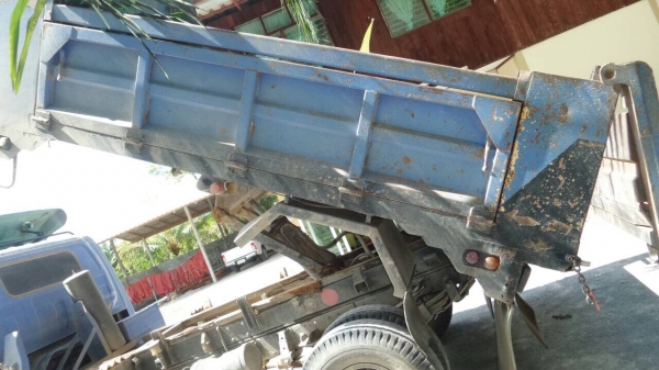 6ล้อดั้มดิน 130แรงเทอร์โบNPR70LY-7400554 เฟืองท้ายใหญ่แล้ว รถสภาพดี สวย พร้อมใช้