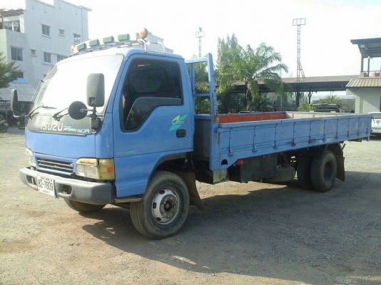 ISUZU NQR 135แรง 6ล้อ ปี48 ยาว5.5 เมตร รถสวย สภาพดี สนใจติดต่า คุนแจ๊ค 0835601591 หรือ 0903494058