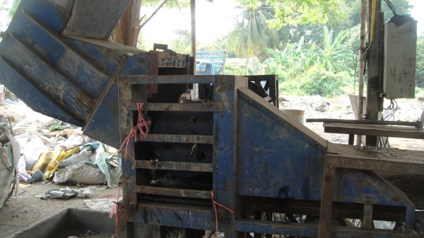 ขายเครื่องโม่พลาสติค เครื่องล้าง เครื่องสลัด เครื่องอบ ครบชุด ทำงานได้เลย เลิกกิจการ ขายถูก ขายเครื่องโม่พลาสติค เครื่องล้าง เครื่องสลัด เครื่องอบ ครบชุด ทำงานได้เลย เลิกกิจการ ขายถูก